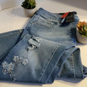 NWT 16w Earl Jeans